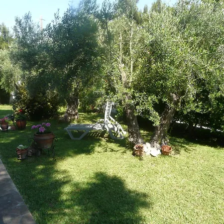 منتزه العطل Summer House Toula *